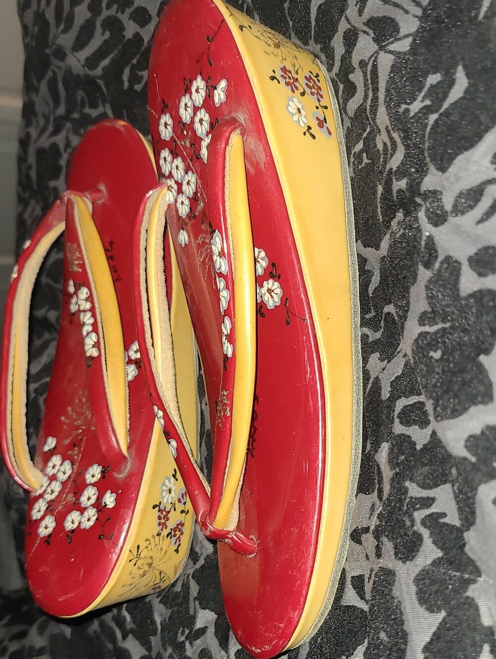 Geisha Style Very Narrow Fit
